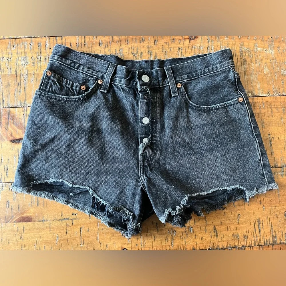 Black Denim Levi 501 Shorts‎